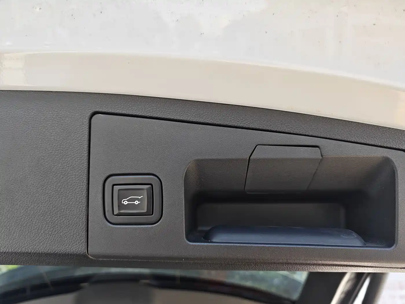 Cadillac XT4 2018 28T FWD Leading Edition фото 10