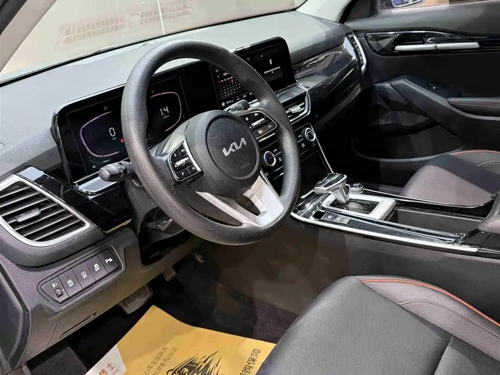 Kia Seltos 2023 1.5L CVT Luxury Edition фото 4