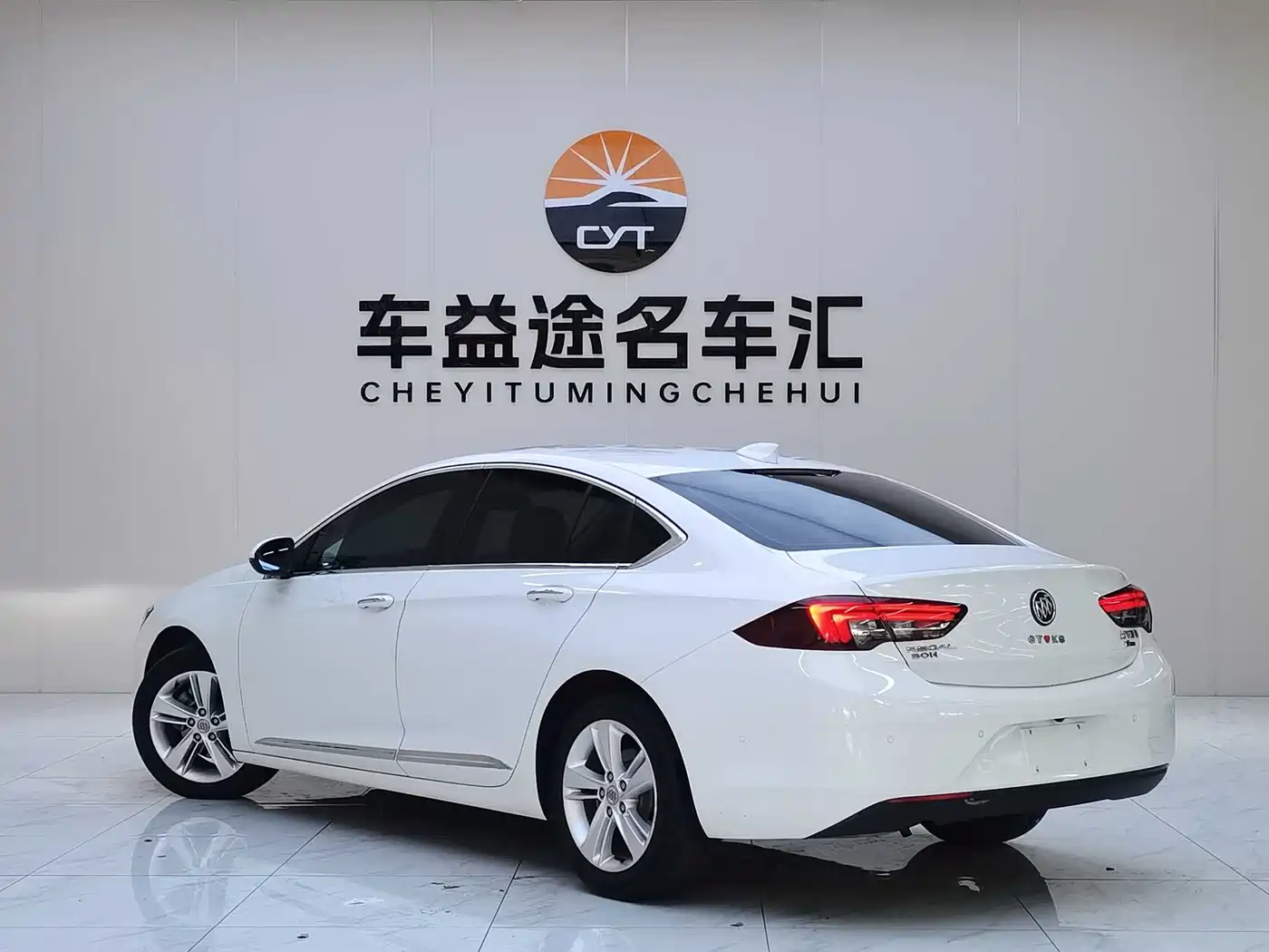 Buick Regal 2017 30H Luxury Model фото 5
