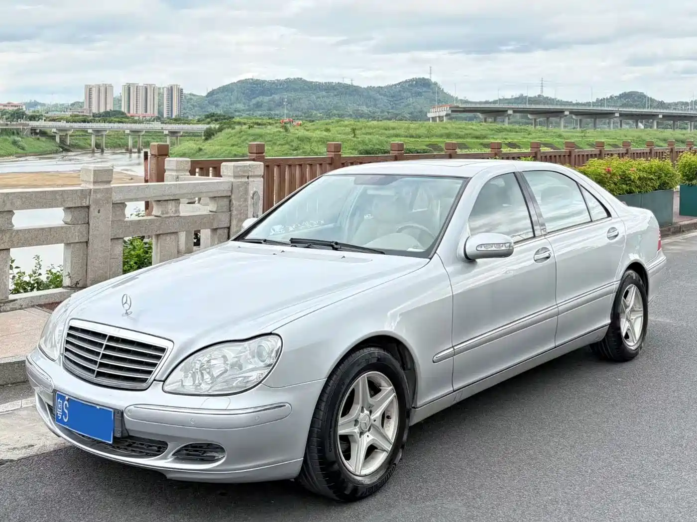 Mercedes-Benz S-Class 2005 2004 S 350