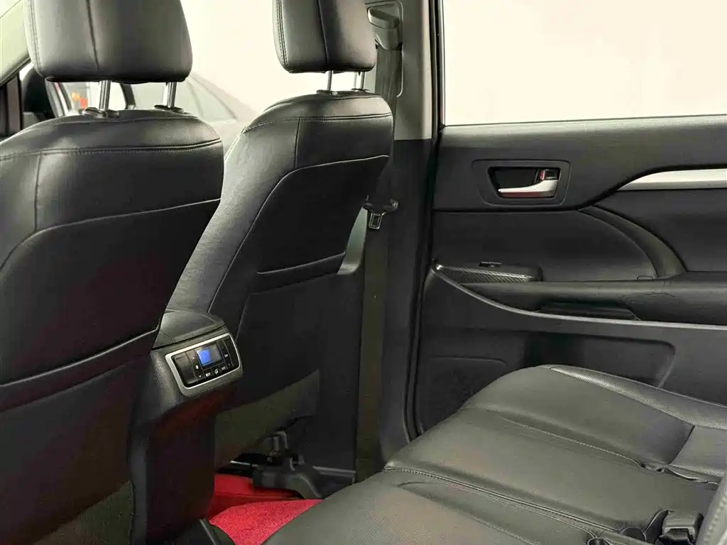 Toyota Highlander 2015 2.0T AWD Luxury Edition 7-seater фото 5