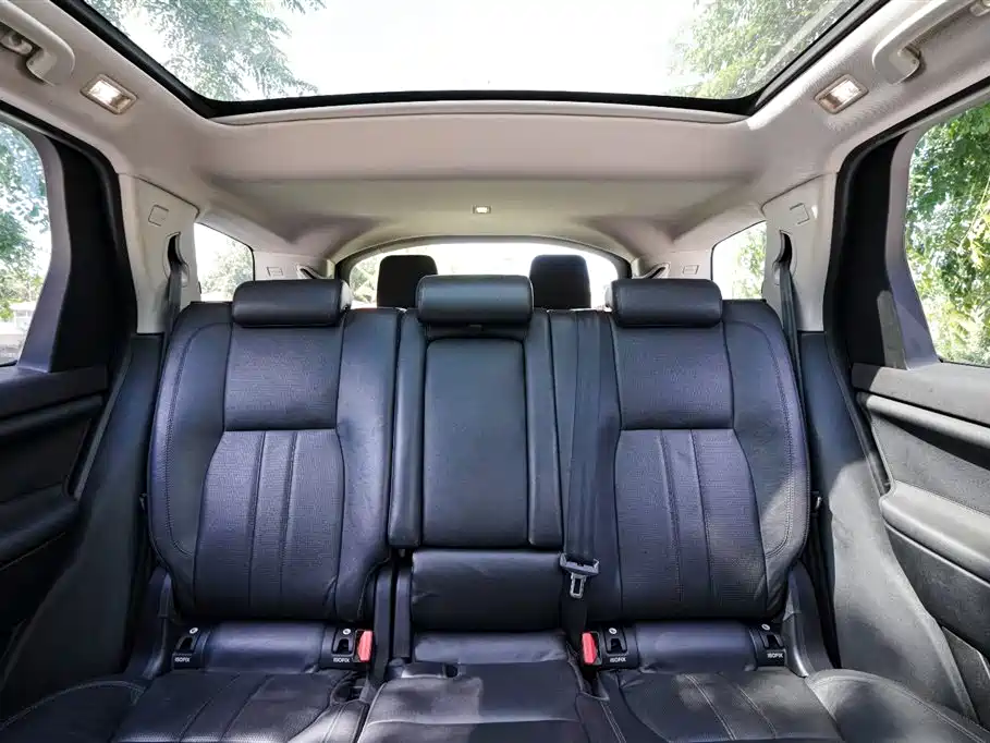 Land Rover Discovery Sport 2017 2.0T HSE фото 18