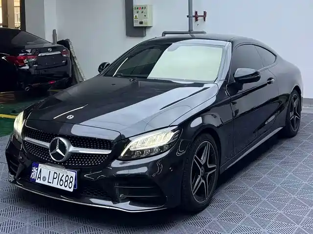 Mercedes-Benz C-Class C 260, купе