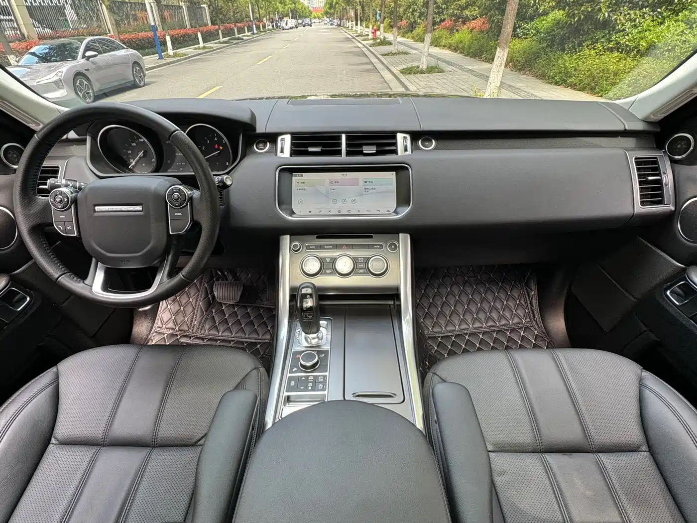 Land Rover Range Rover Sport 2017 3.0 SC V6 SE фото 9
