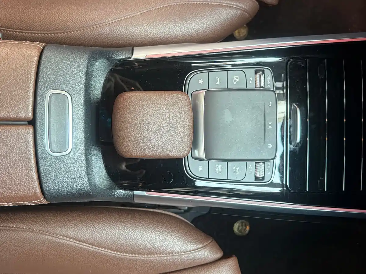 Mercedes-Benz GLB 2024 2024 GLB 220 Fashion