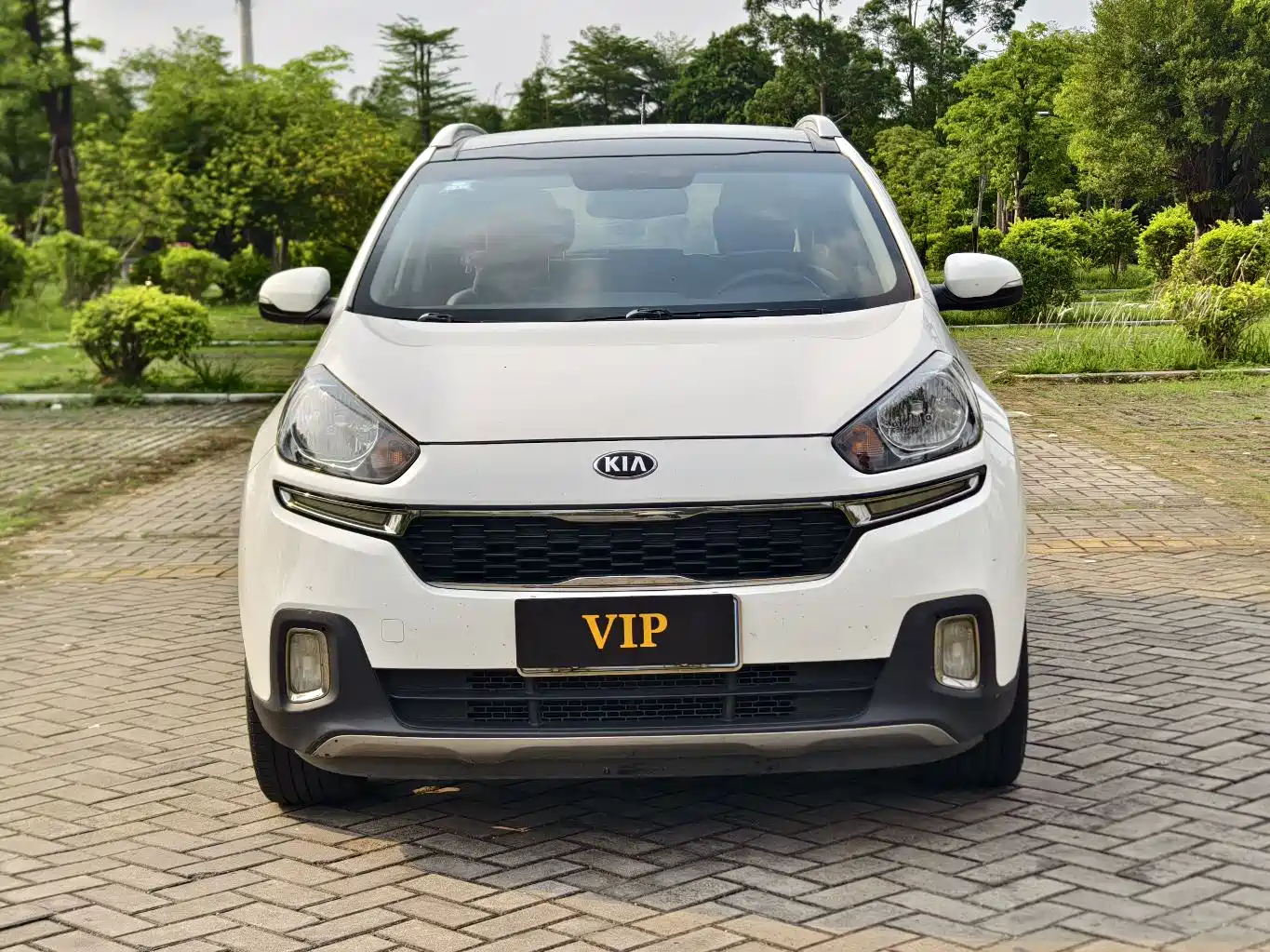 Kia KX3 Smart Run 2015 1.6L Automatic 2WD DLX фото 2