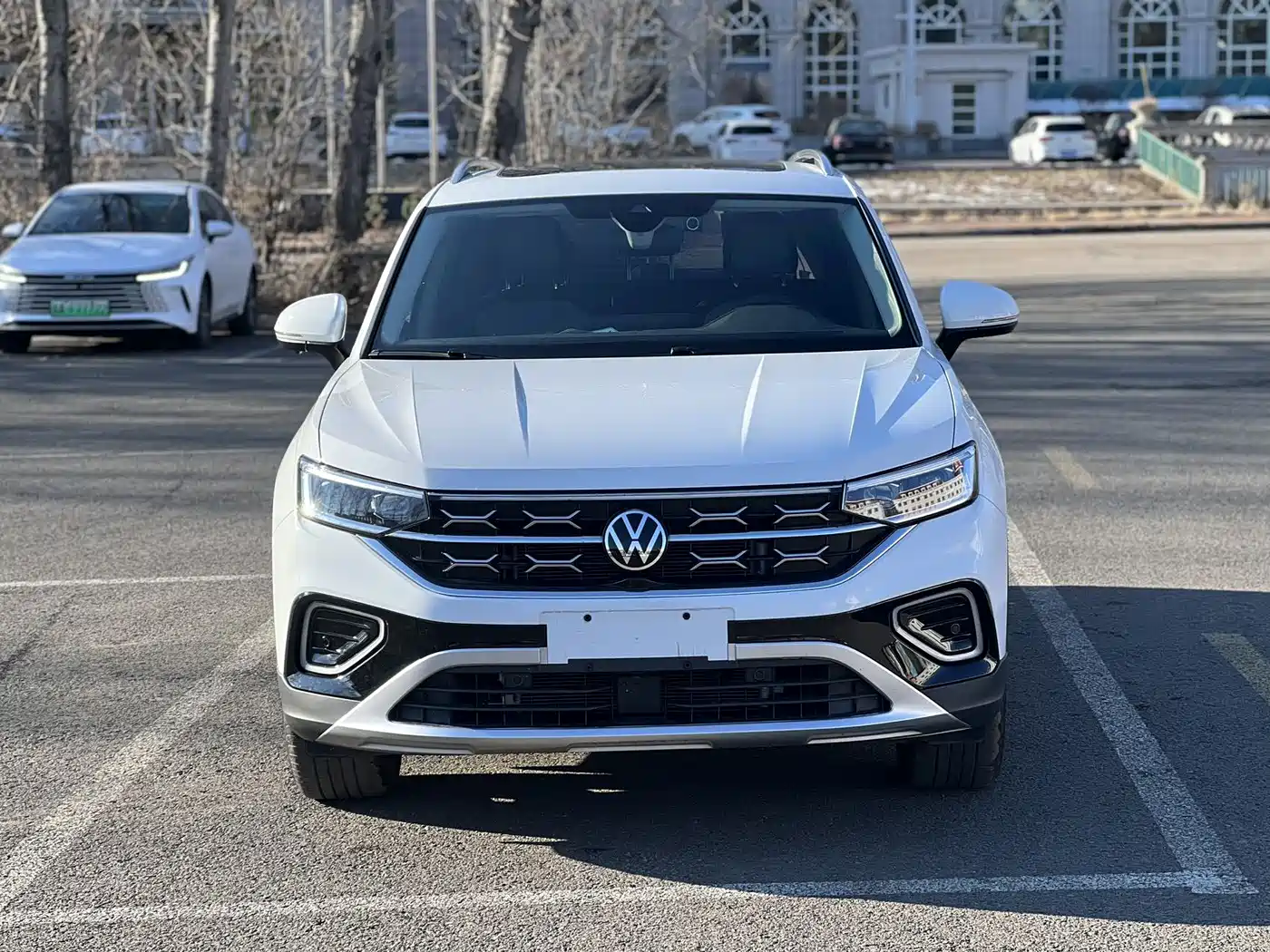 Volkswagen Tayron 2023 280TSI 2WD Luxury Plus Advanced Edition фото 2