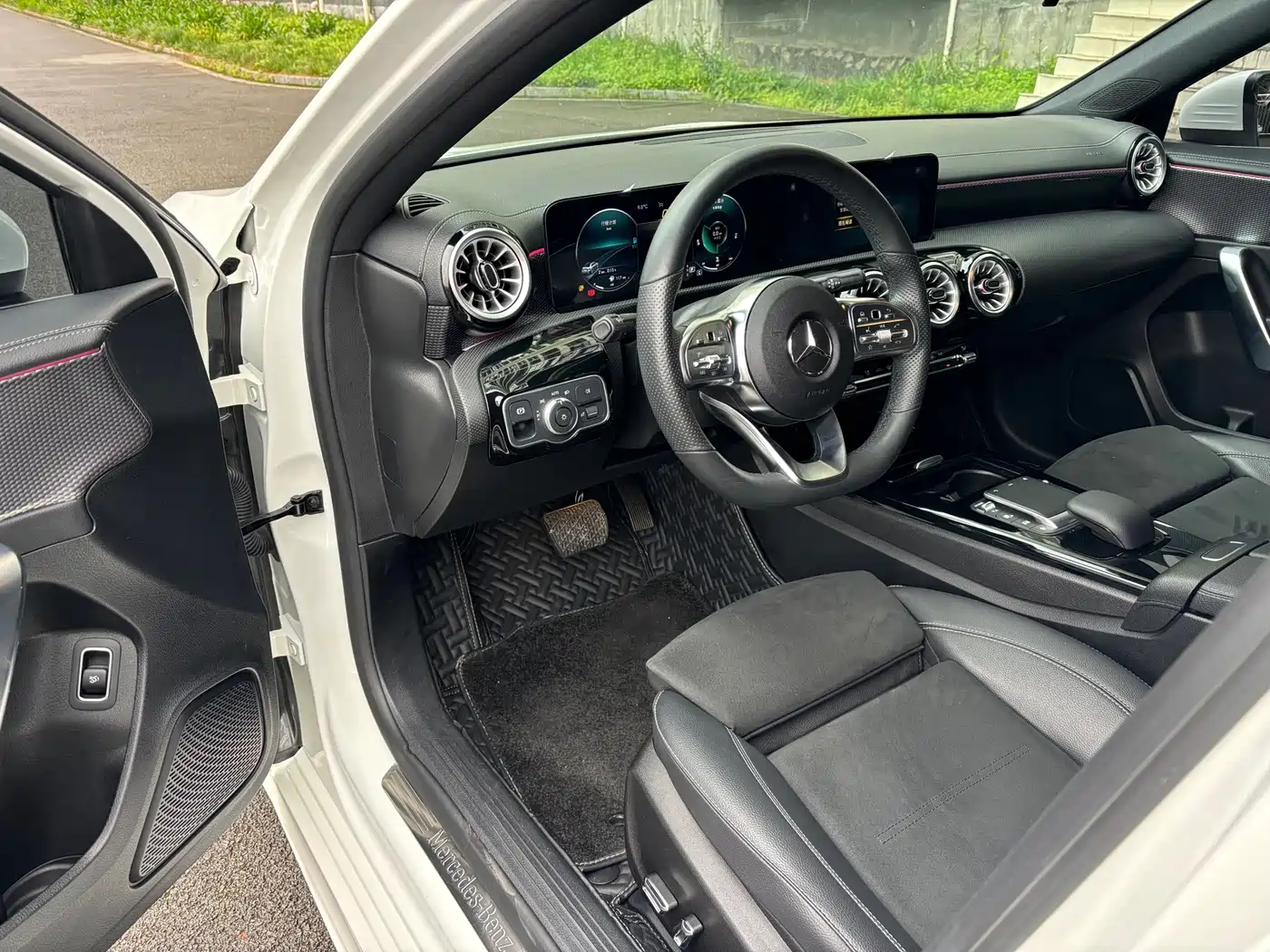 Mercedes-Benz A-Class 2022 Facelift II A 200 L Sport Sedan Fashion фото 4
