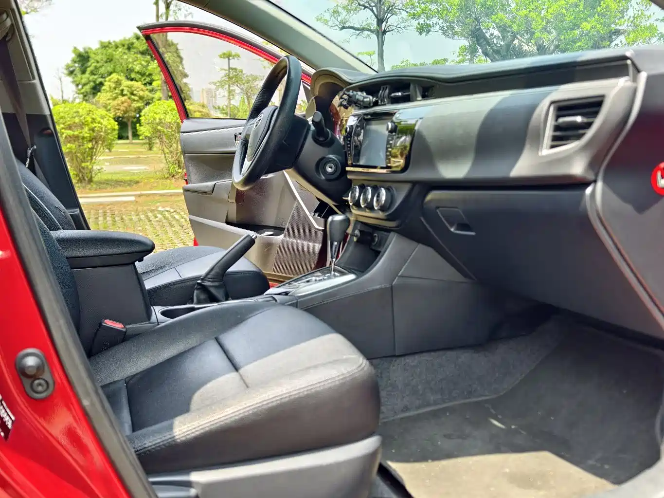 Toyota Levin 2016 1.6G CVT Elite Edition фото 12