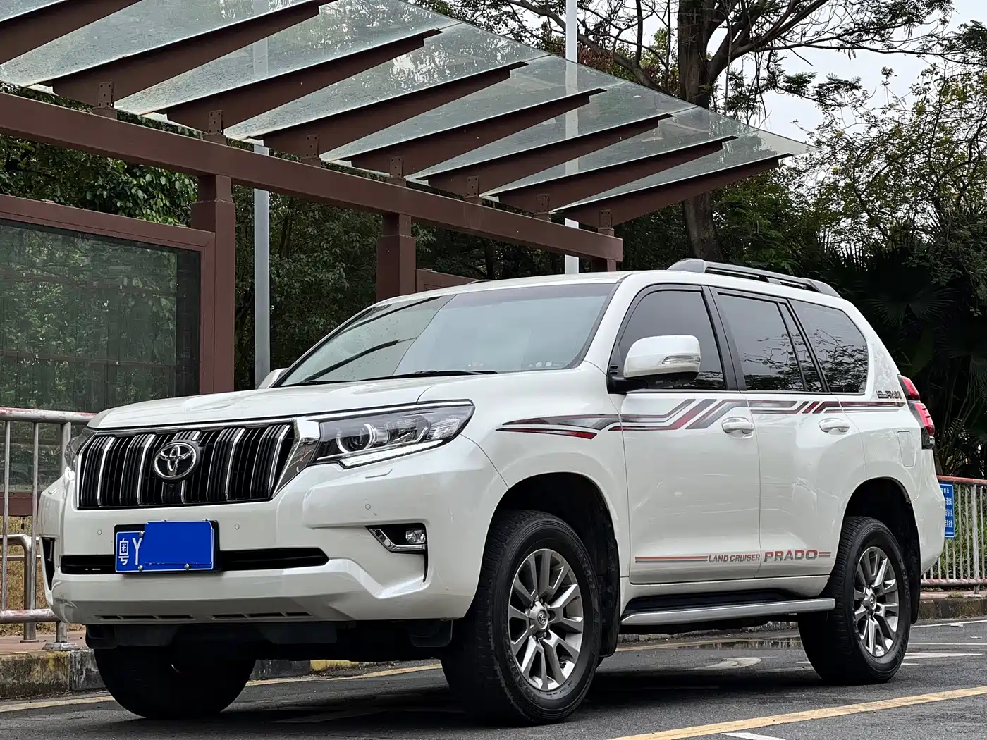 TOYOTA PRADO