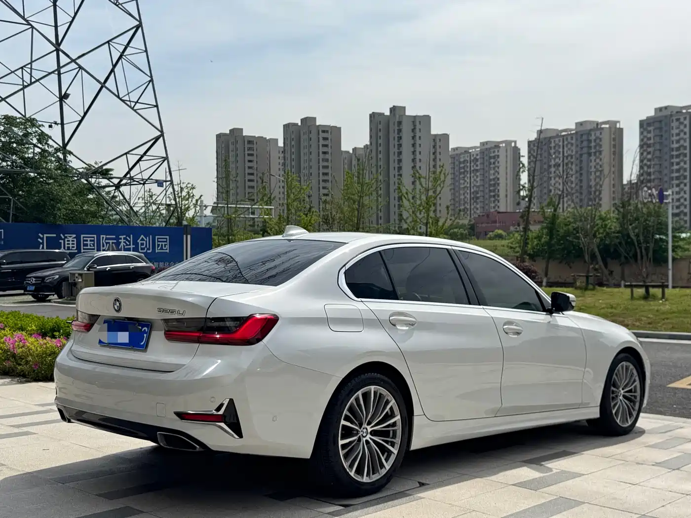 BMW 3 Series 2020 325Li Launch Edition фото 24