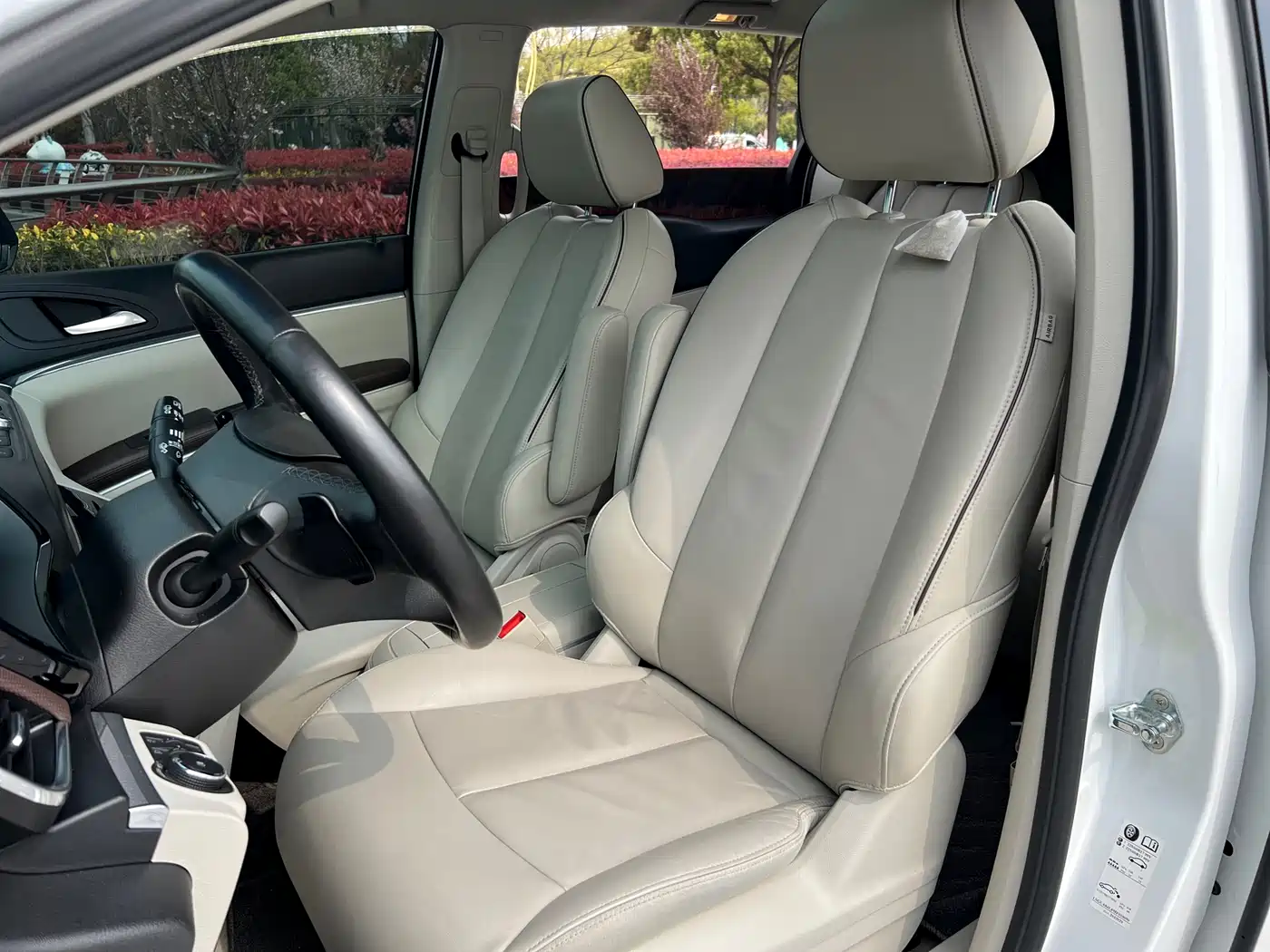 Buick GL8 2020 Model Land Business Class 652T Luxury фото 24
