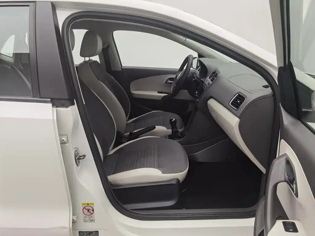 Photo 23 - Volkswagen Polo
