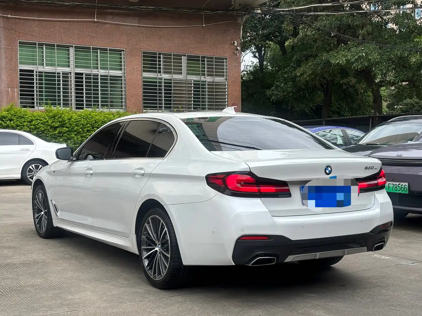 BMW 5 Series 2021 530Li Leading M Sport Package фото 3