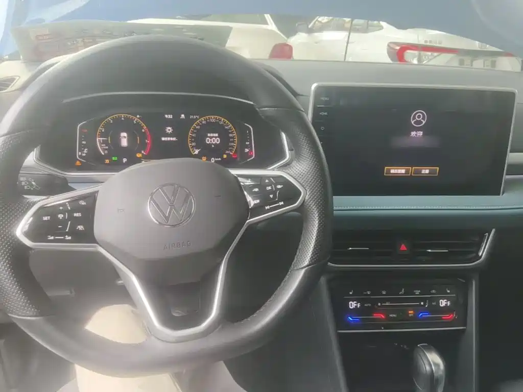 Volkswagen Tharu 2026 2023 330TSI 4WD Moon Premium Edition