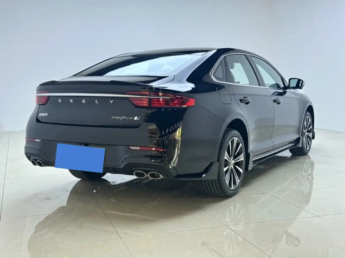 Фото 7 - Geely Preface