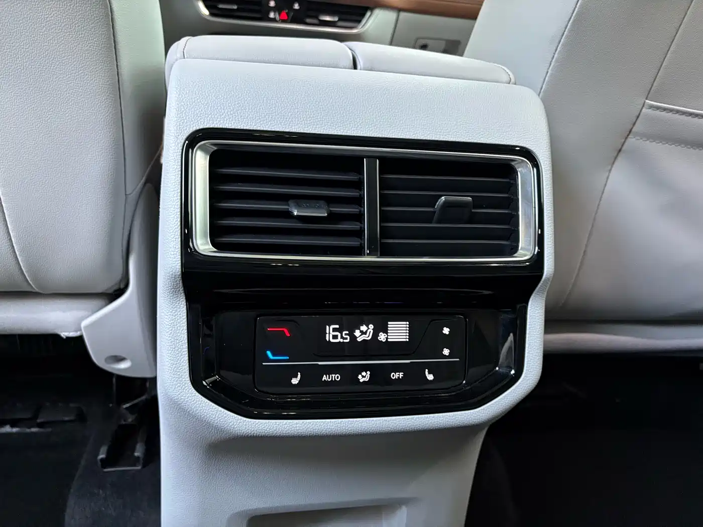 Volkswagen Teramont 2022 380TSI 4MOTION Premium Luxury фото 30