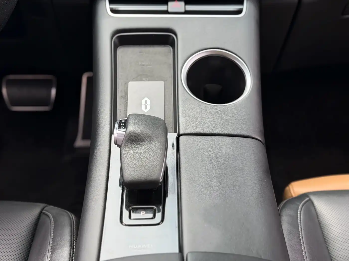 AITO Wenjie AITO M5 2022 Extended Range AWD Ultimate Edition фото 11
