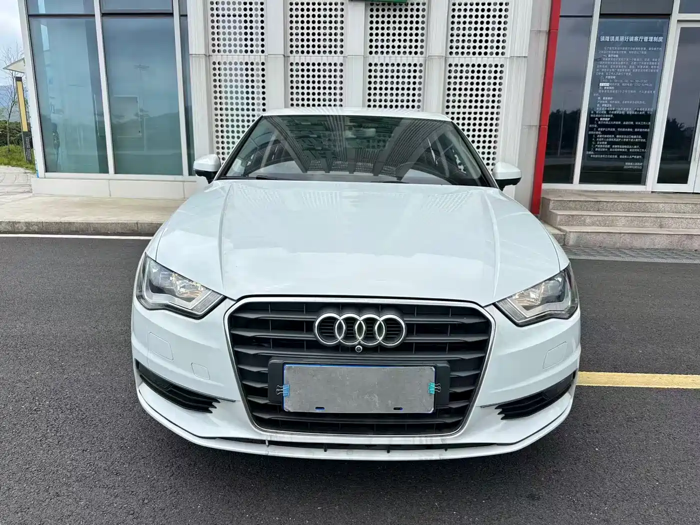 Audi A3 2016 Limousine 35 TFSI Progressive фото 2