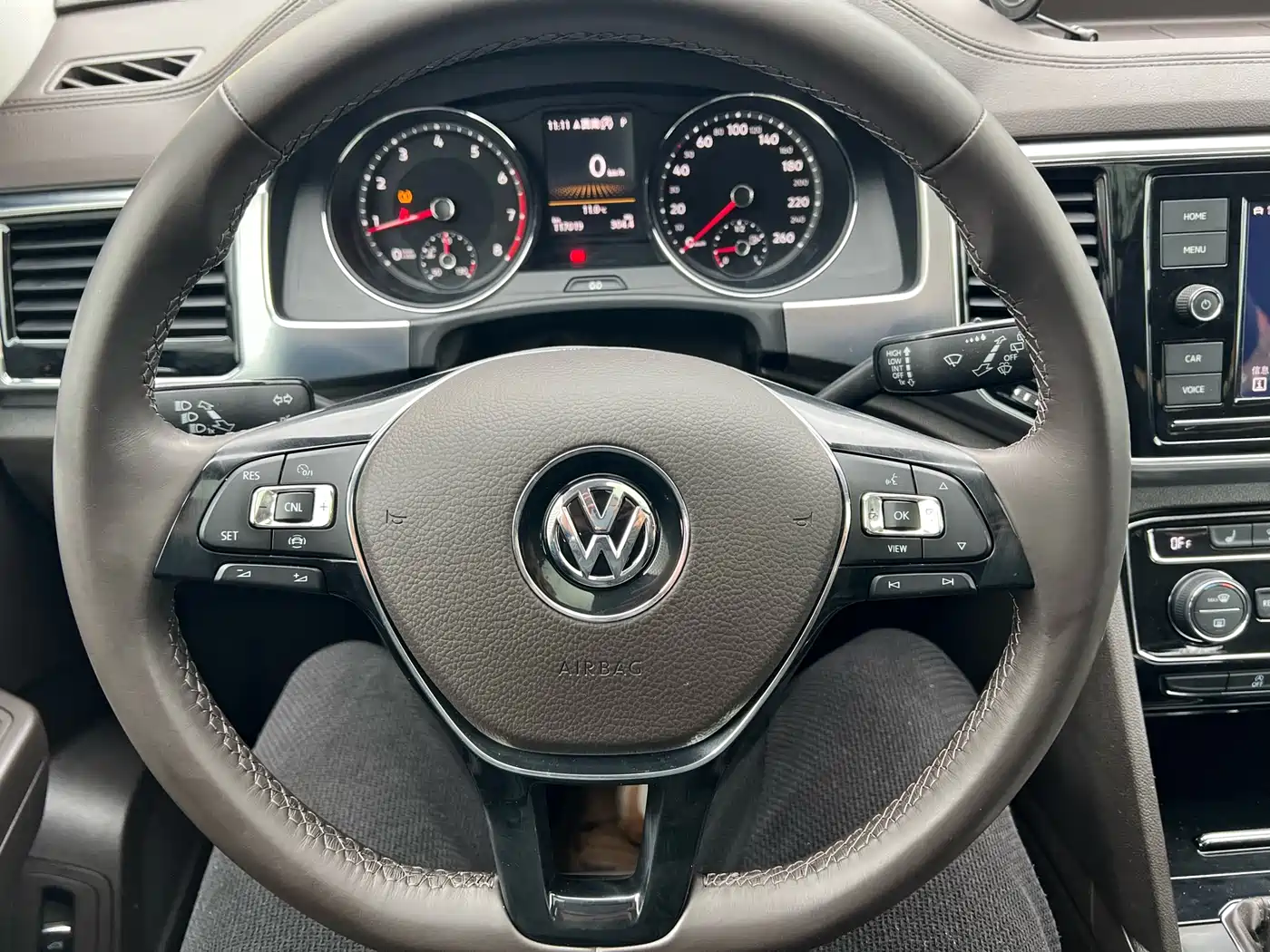 Volkswagen Teramont 2019 380TSI 4WD Luxury Edition China VI фото 11