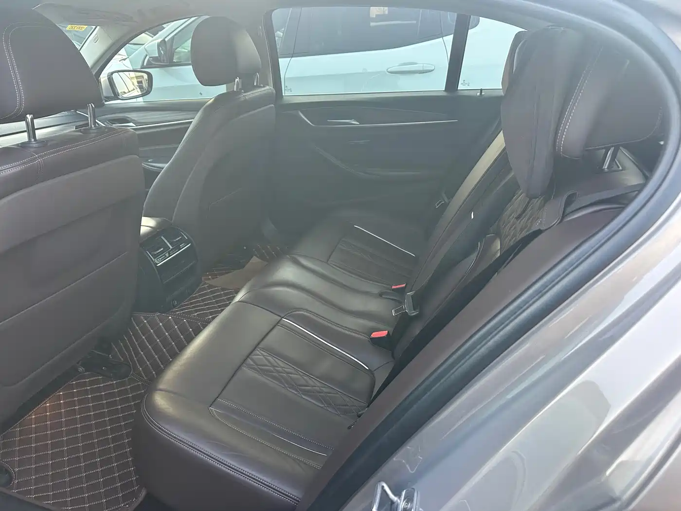 BMW 5 Series 2018 Facelift 530Li xDrive Luxury Package фото 9