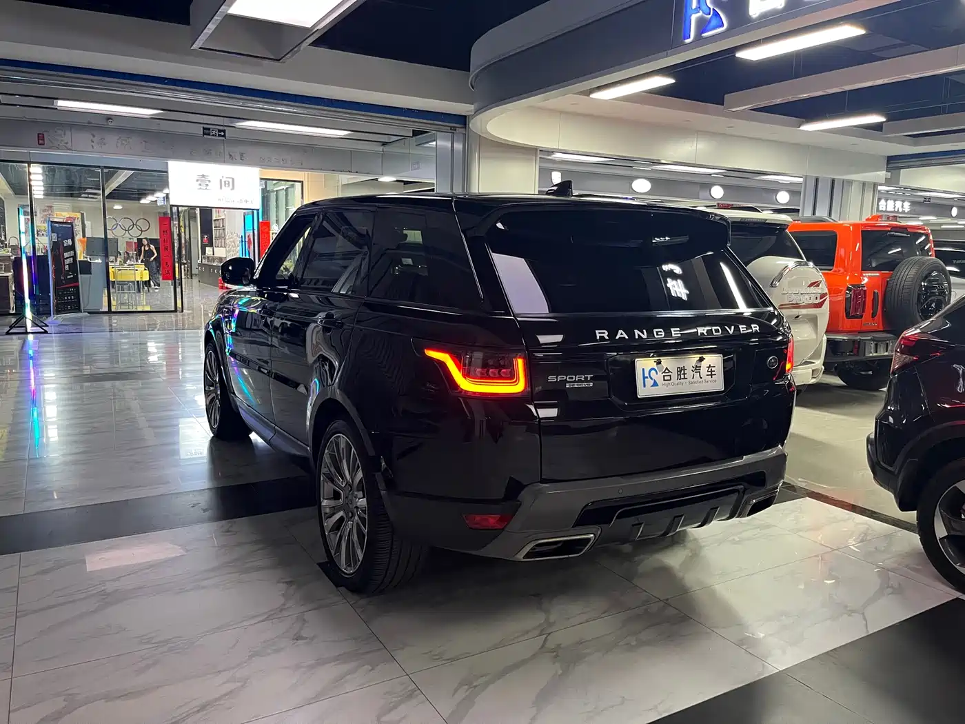 Land Rover Range Rover Sport 2019 3.0 SC V6 Special Edition фото 6