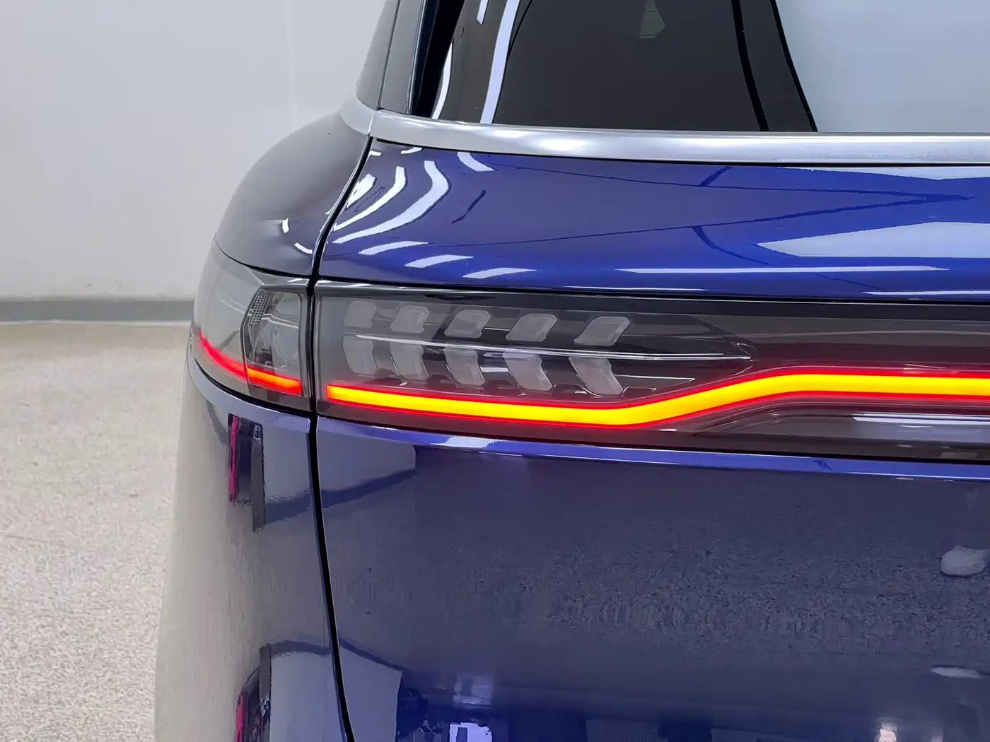 Voyah Auto VOYAH FREE 2021 AWD Standard Range Extender Exclusive Luxury Package фото 11