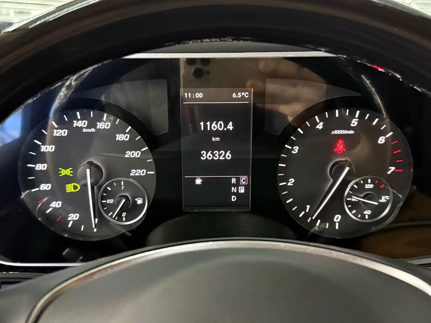 Mercedes-Benz Vito 2023 2.0T Business 7-Seater фото 6