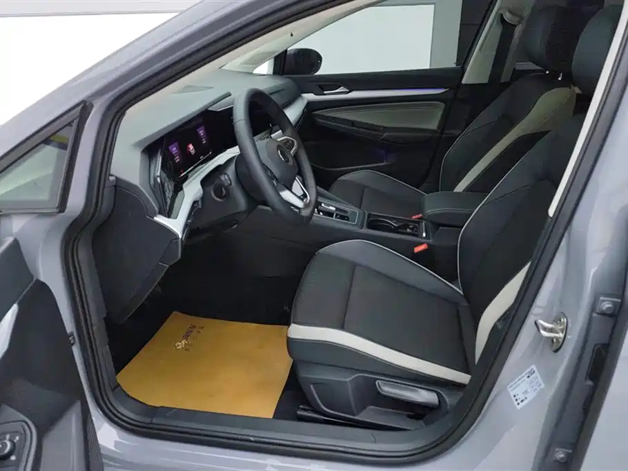 Volkswagen Golf 2021 280TSI DSG Pro фото 9