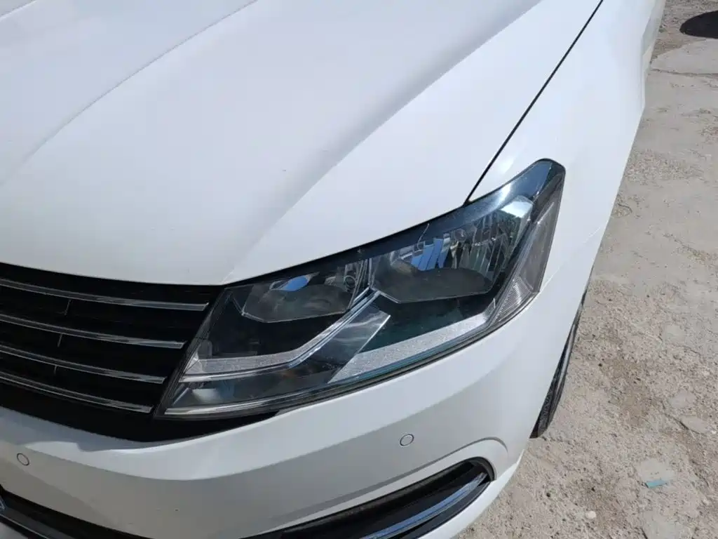 Фото 24 - Volkswagen Lavida