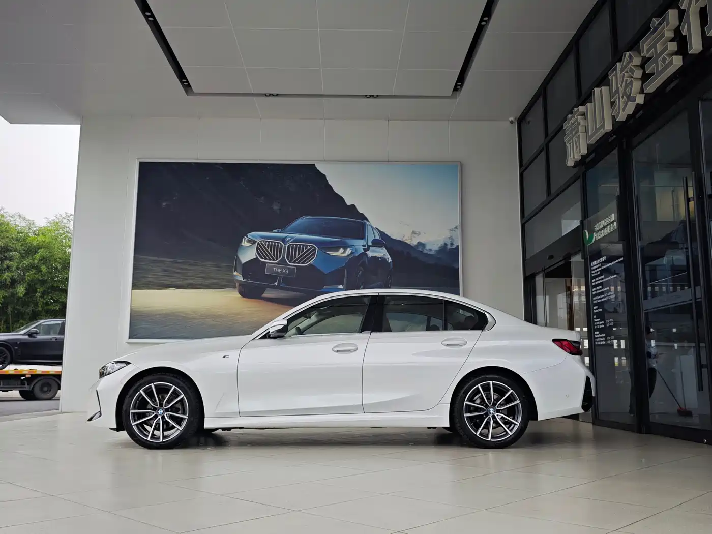 BMW 3 Series 2025 325i M Sport Package фото 3