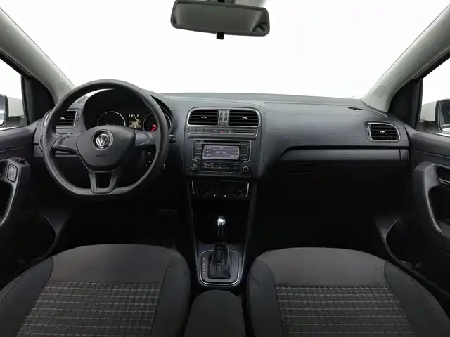 Volkswagen Polo 2014 1.6L Automatic Comfort Edition — фото 5