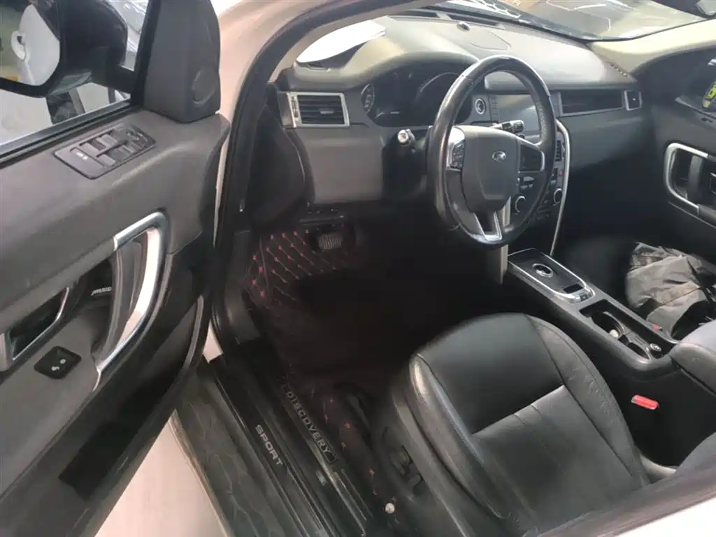 Land Rover Discovery Sport 2019 240PS HSE Edition China VI фото 16