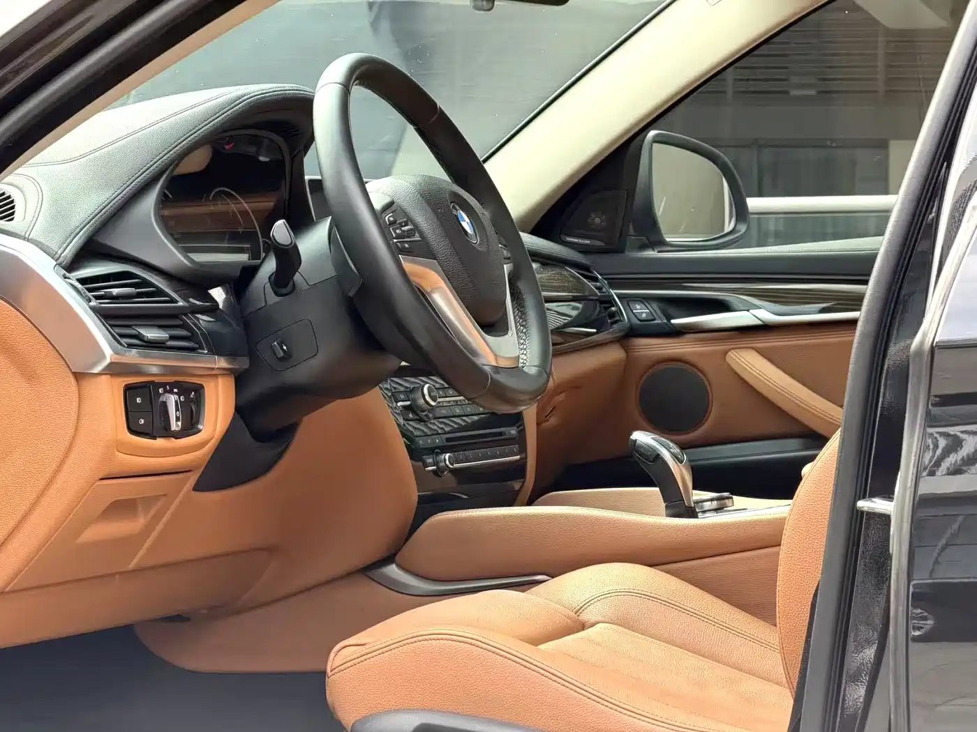 BMW X6 2015 xDrive35i Leading Type фото 4