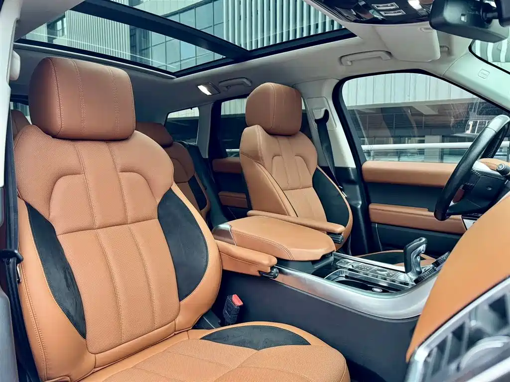 Land Rover Range Rover Sport 2016 Model 3.0 SC V6 HSE фото 2