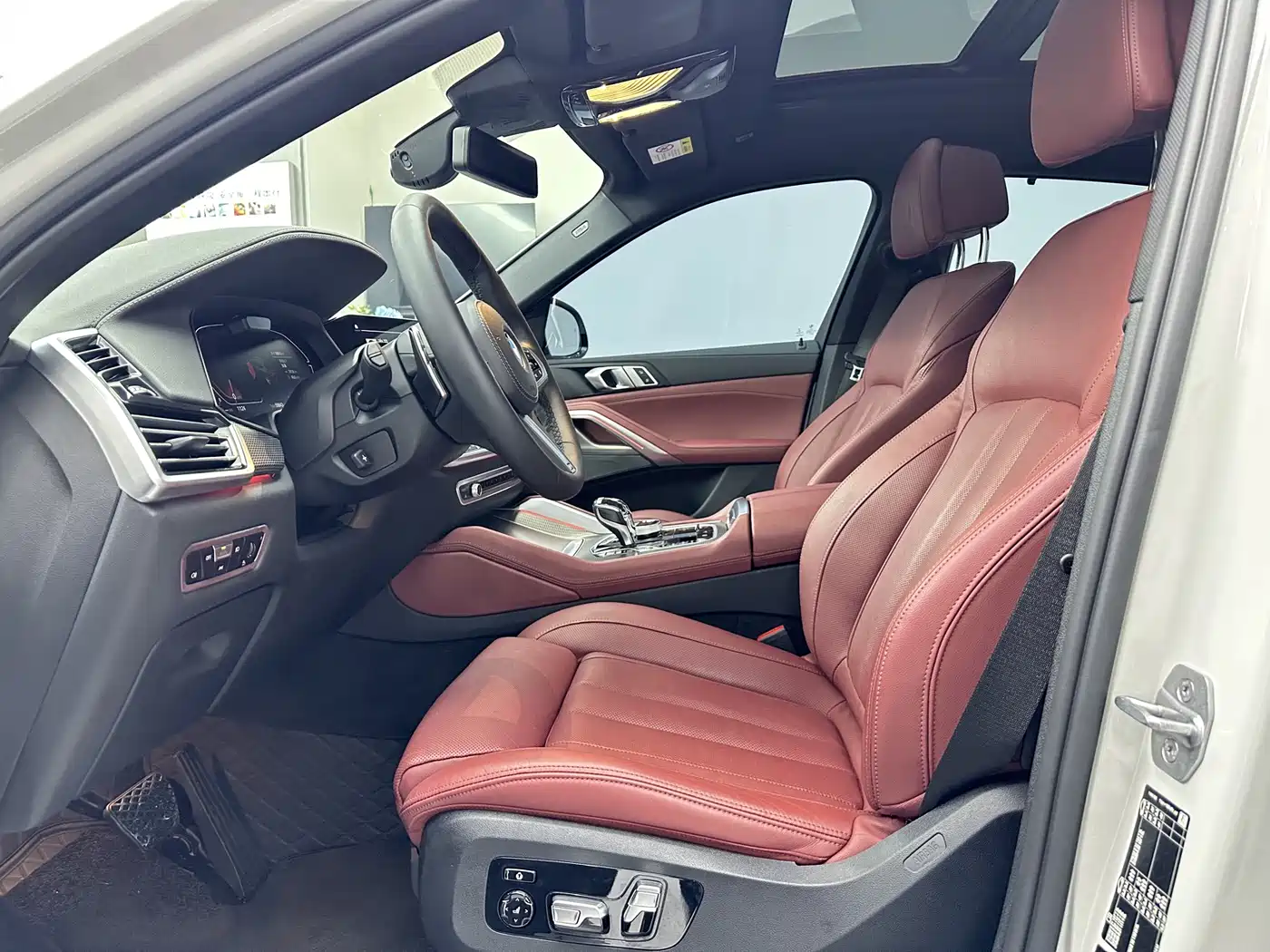 BMW X6 2022 Facelift xDrive40i Exclusive M Sport Package фото 10