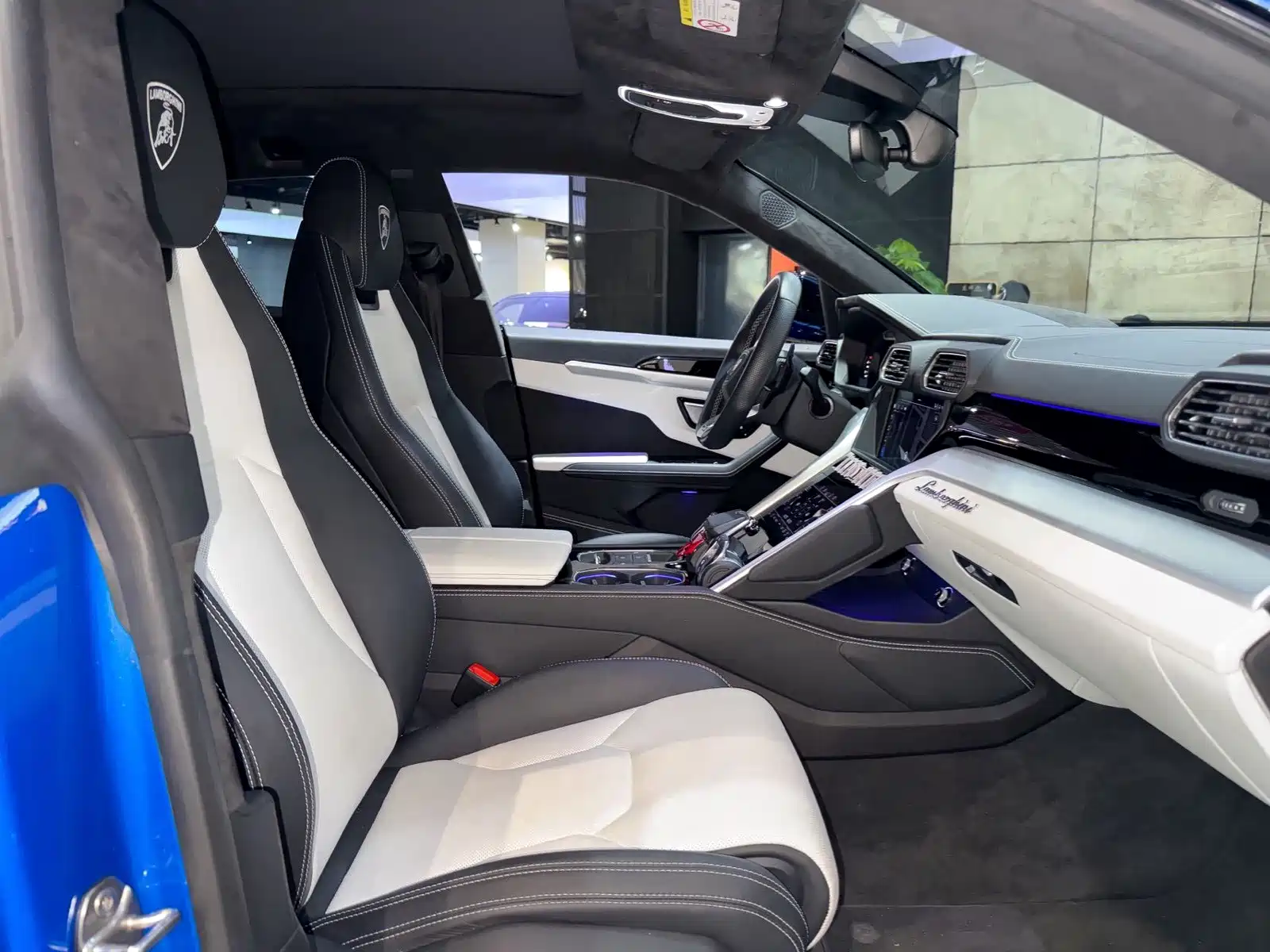 Фото 26 - Lamborghini Urus