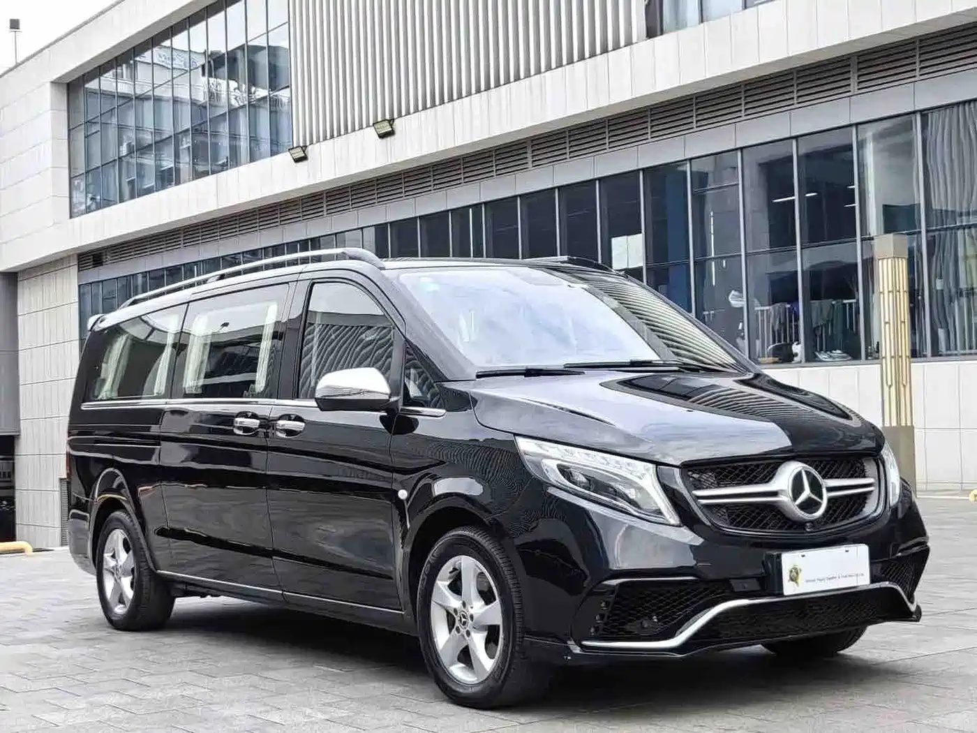Photo 2 - Mercedes-Benz Vito
