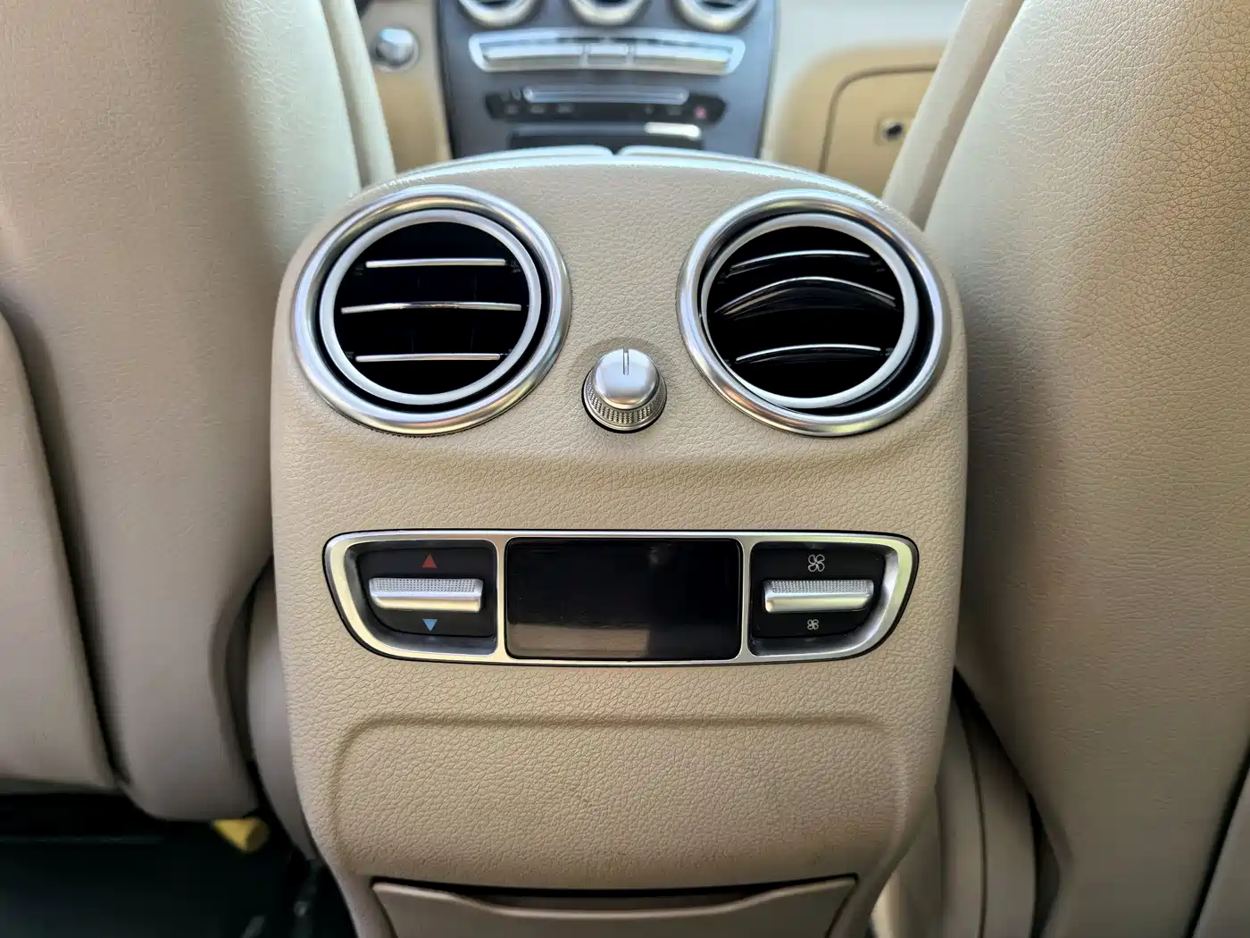 Mercedes-Benz GLC 2017 GLC 300 4MATIC Dynamic фото 5