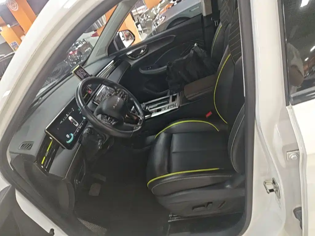 Roewe RX5 2022 2021 PLUS 330TGI Automatic National Trend Premium Edition