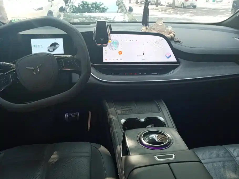 Hongqi Tian Gong 08 2025 680 Ultra AWD фото 12