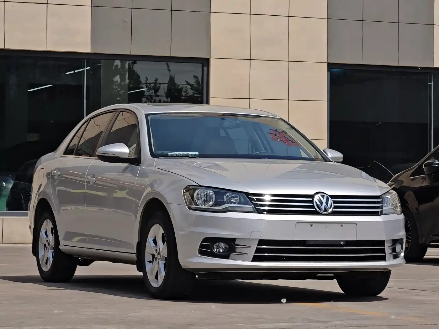 Volkswagen Bora 2014 1.6L Automatic Comfort Edition фото 3