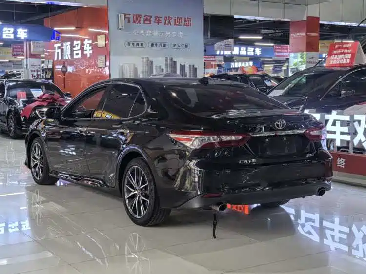 Toyota Camry 2021 2.5G Luxury Edition фото 20