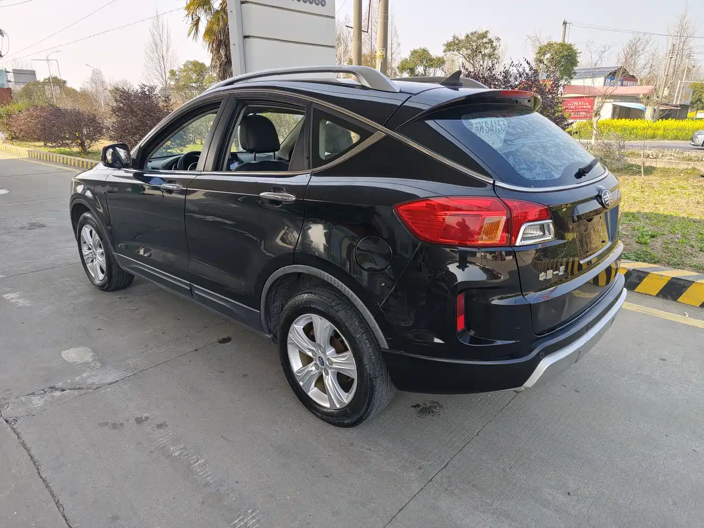 Besturn X80 2015 2015 2.0L Automatic Comfort