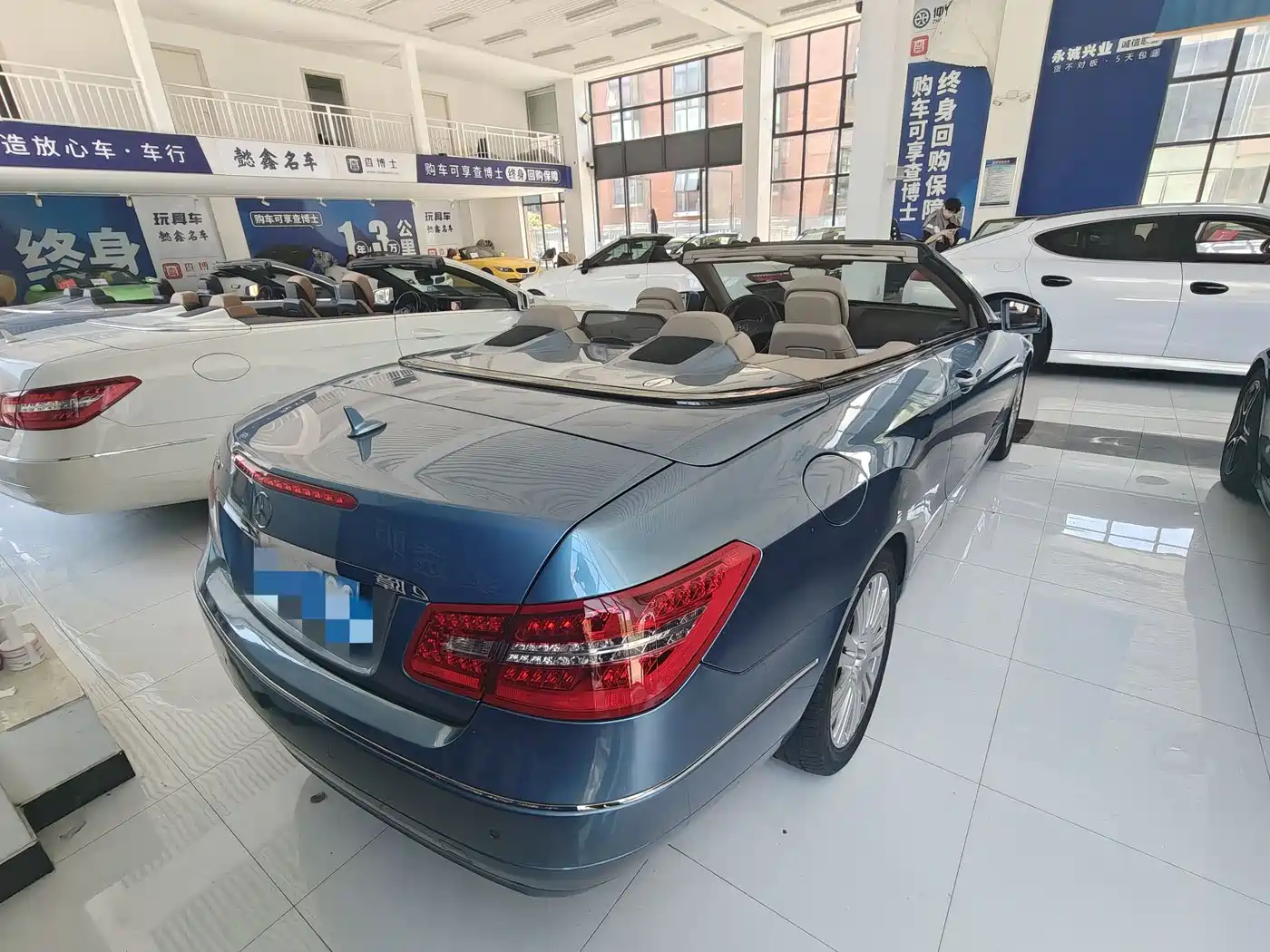Mercedes-Benz E-Class (Import) 2011 E 260 CGI Convertible фото 13