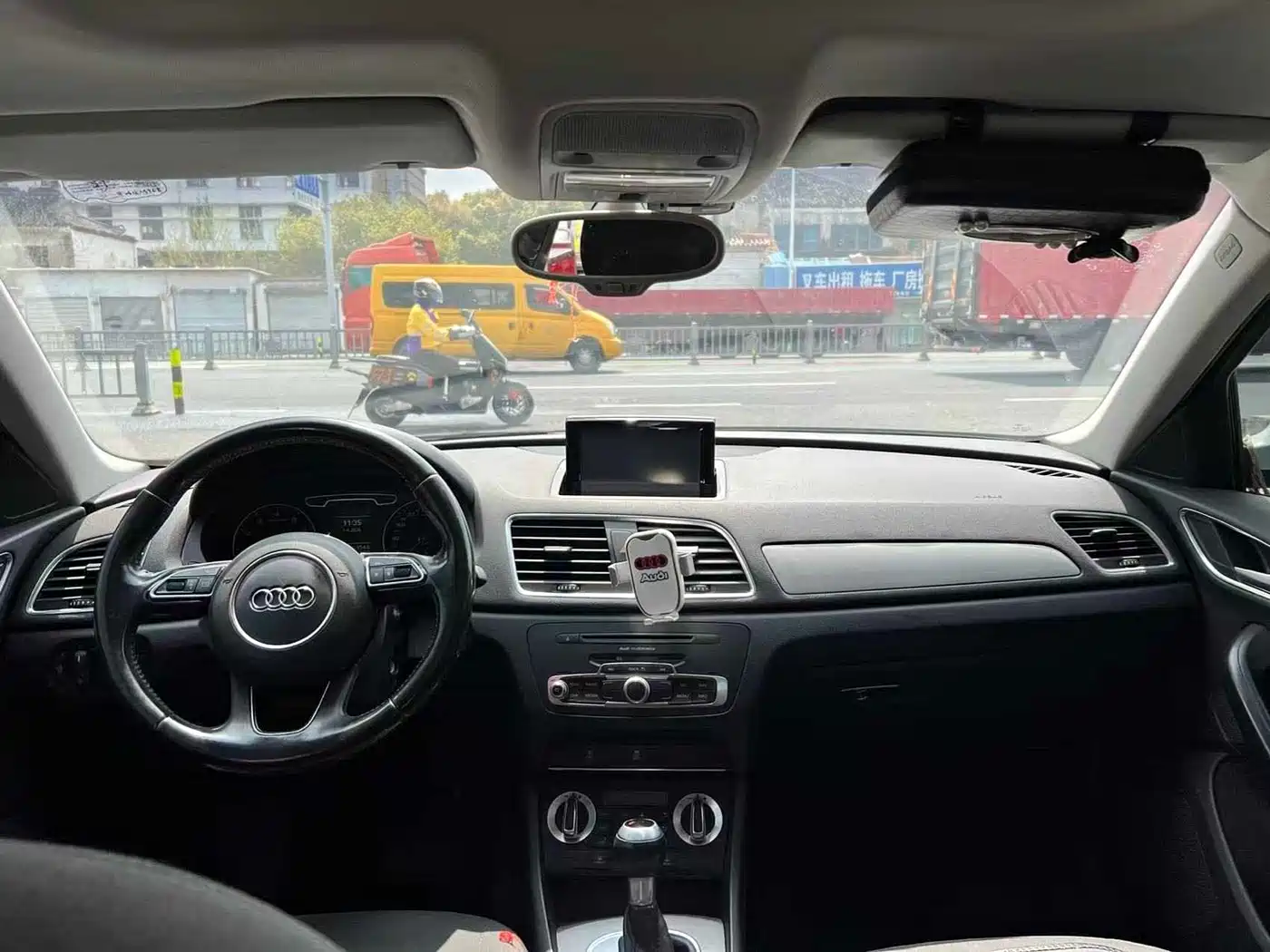 Audi Q3 2015 35 TFSI Comfort фото 8
