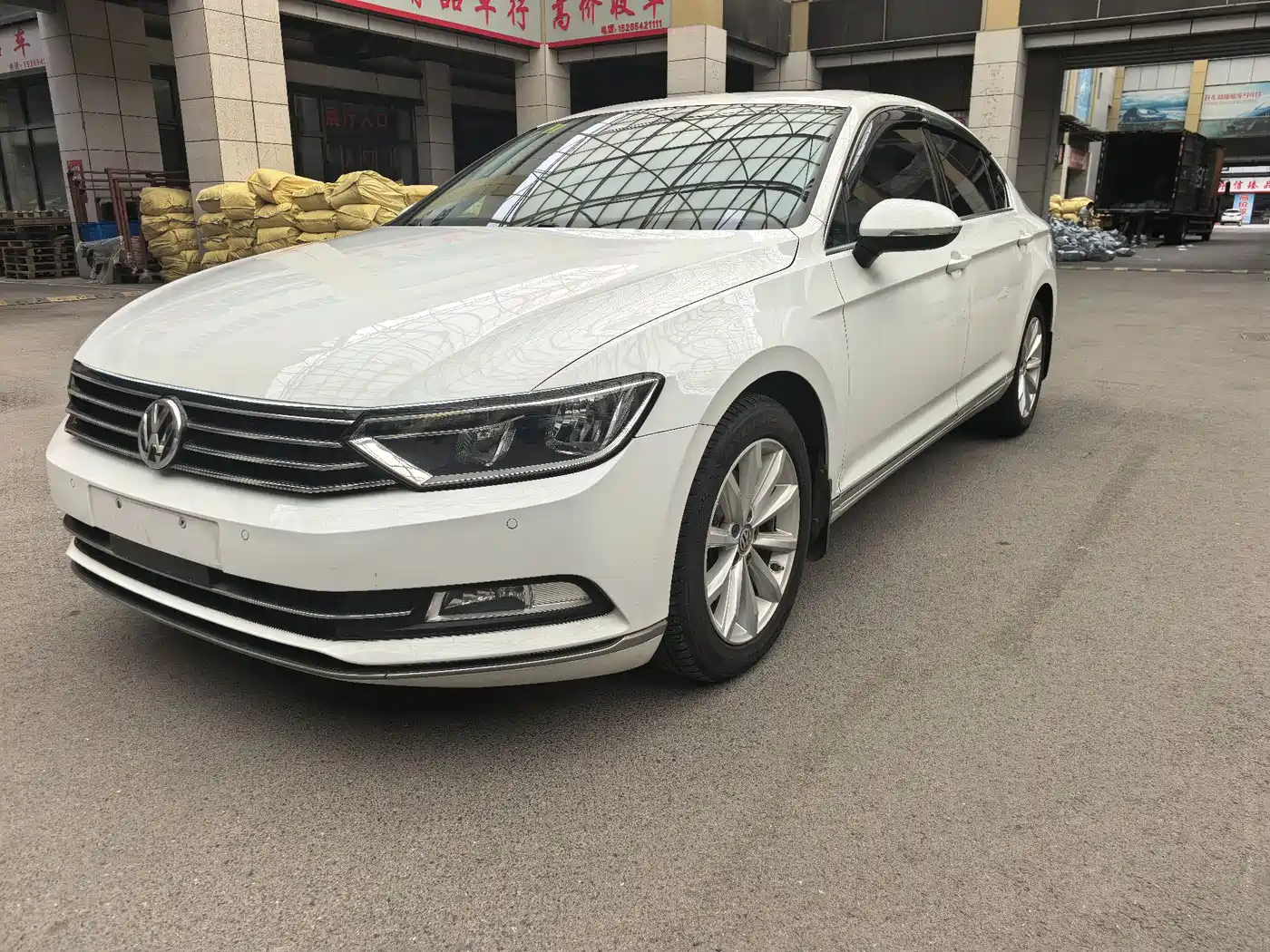 Volkswagen Magotan 2017 330TSI DSG Leading