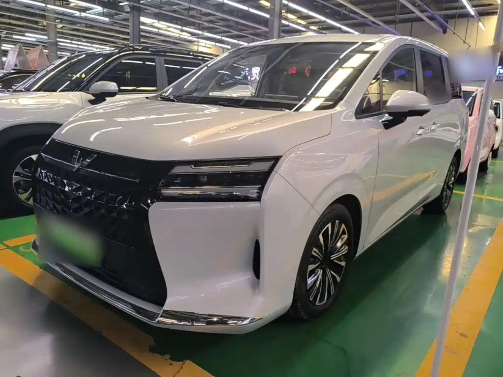 Wuling Motors Xingguang 730 New Energy 2025 2025 Model Plug-in Hybrid Base Version