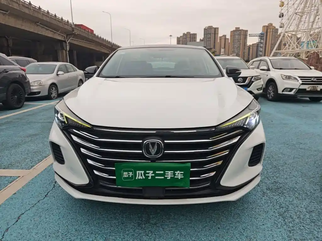 Photo 3 - Changan Eado