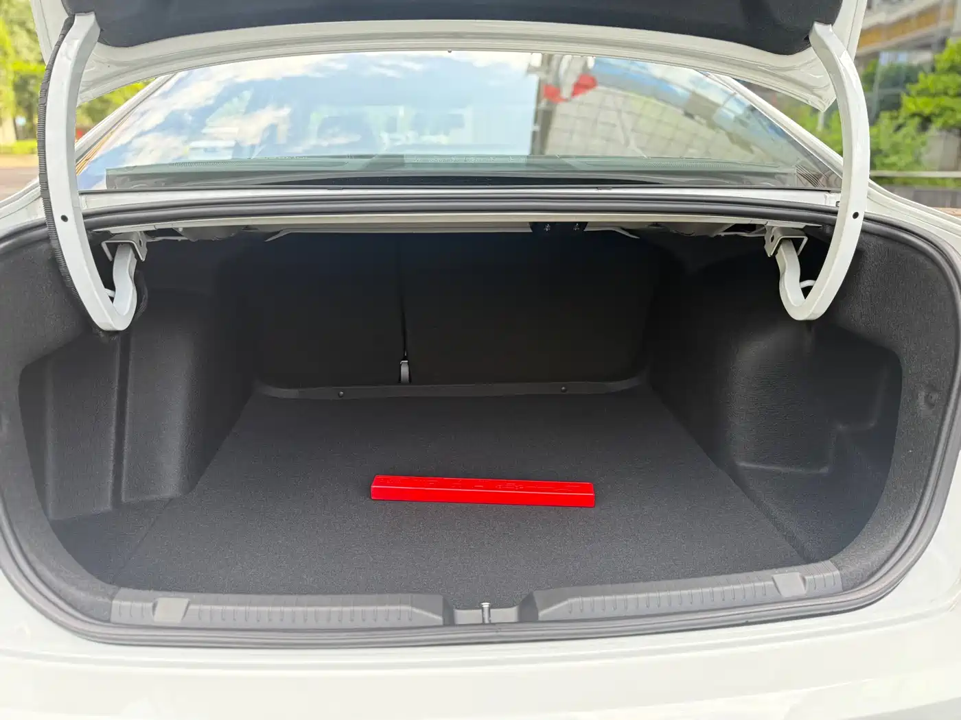 Volkswagen Bora 2025 200TSI DSG Joy Ride Navigation Edition фото 11